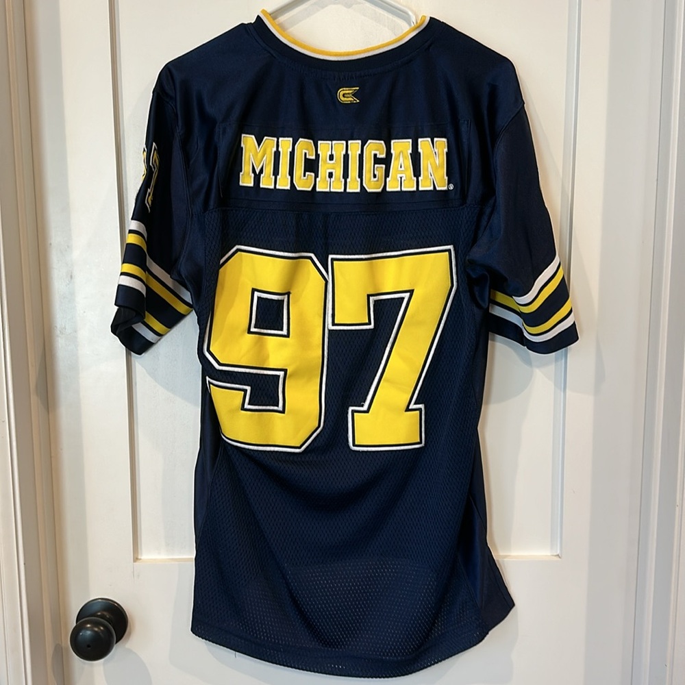University of Michigan jersey - Picture 2 of 3